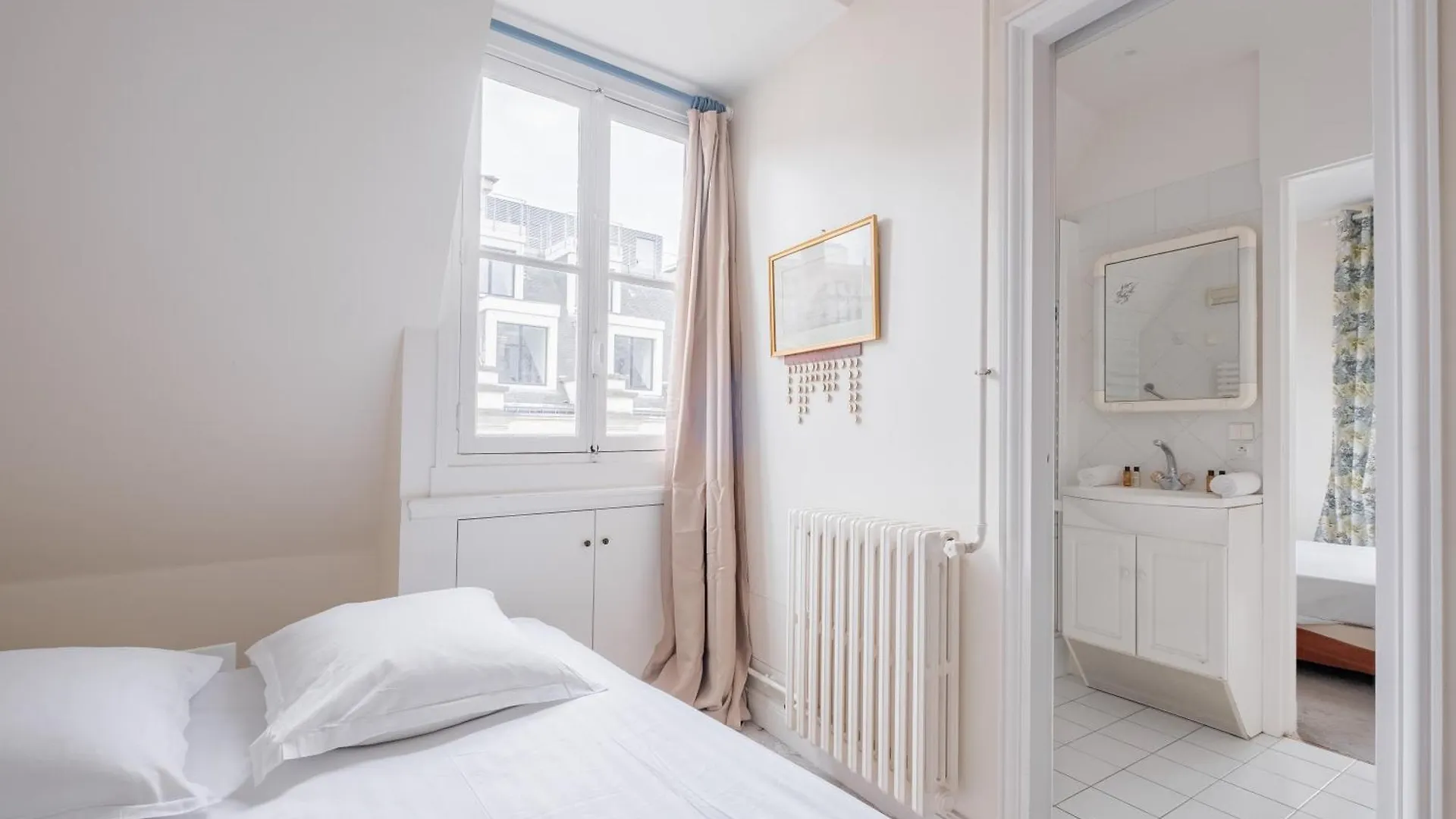 Veeve - Haussmannian Heights Paris