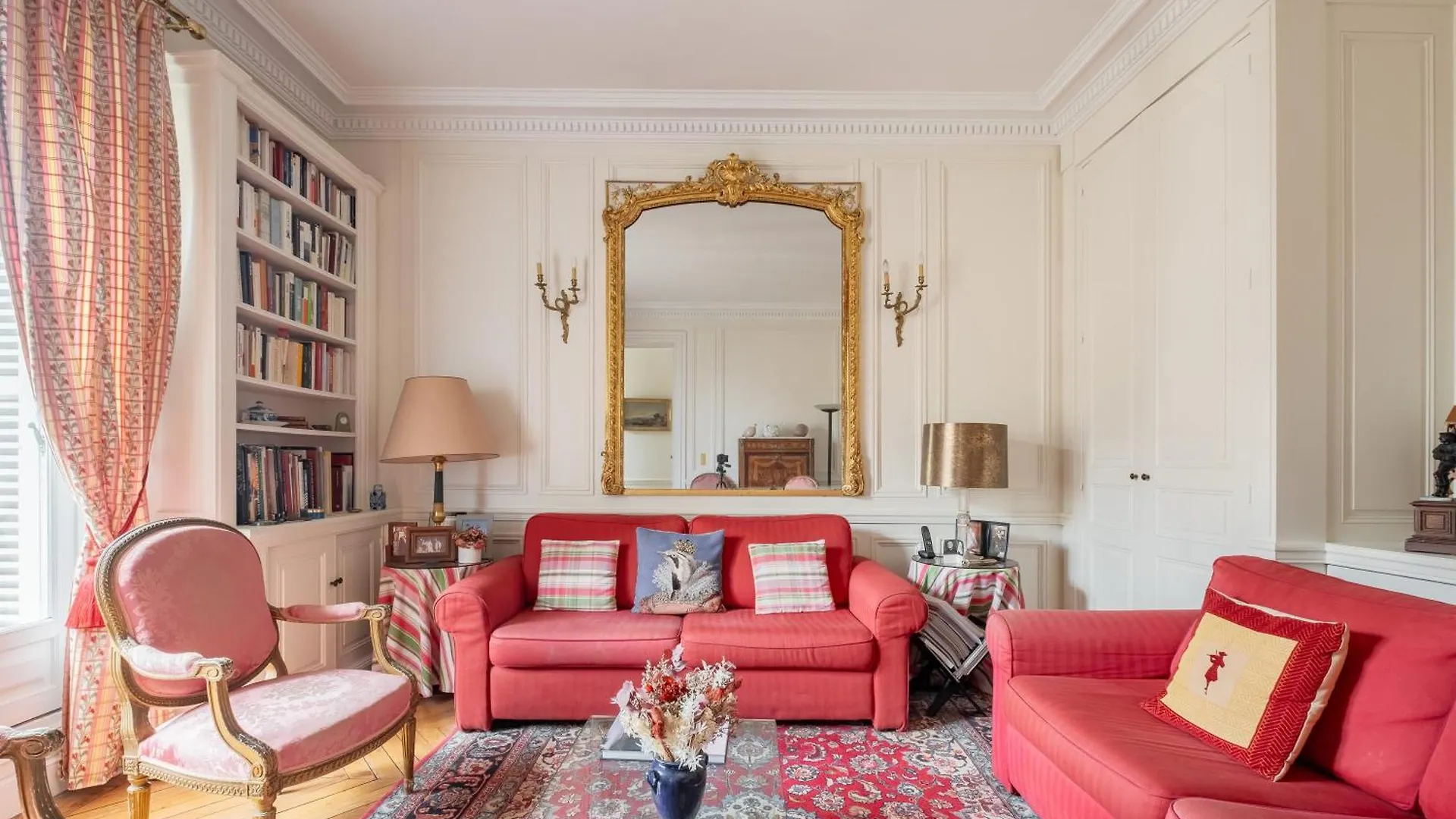 Veeve - Haussmannian Heights Apartment *