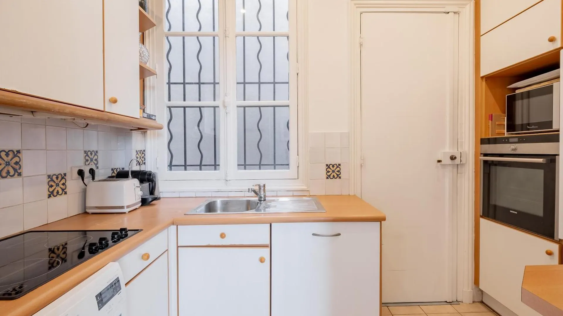 Veeve - Haussmannian Heights Apartmán *