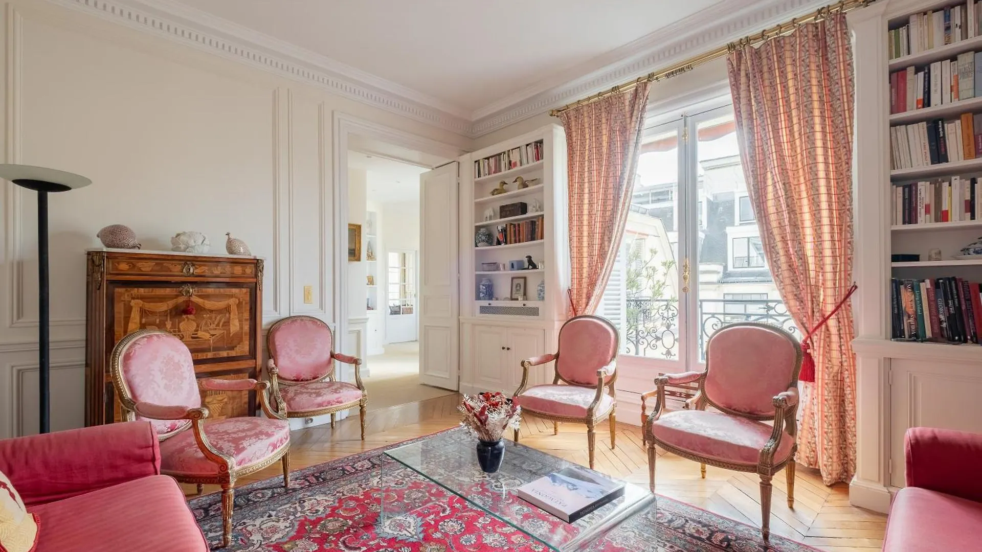 Apartmán Veeve - Haussmannian Heights